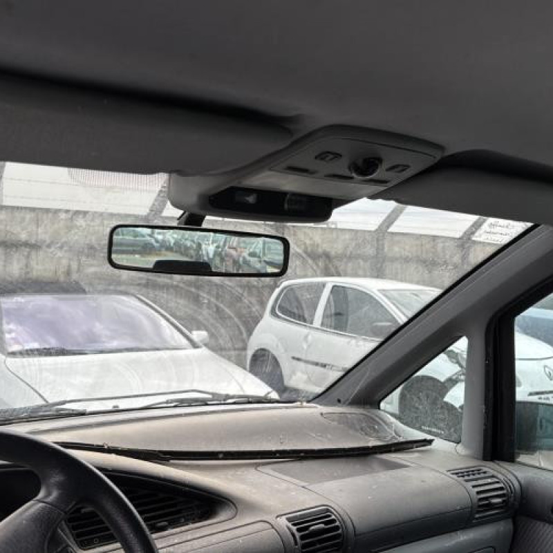 Calandre PEUGEOT 806 Photo n°20