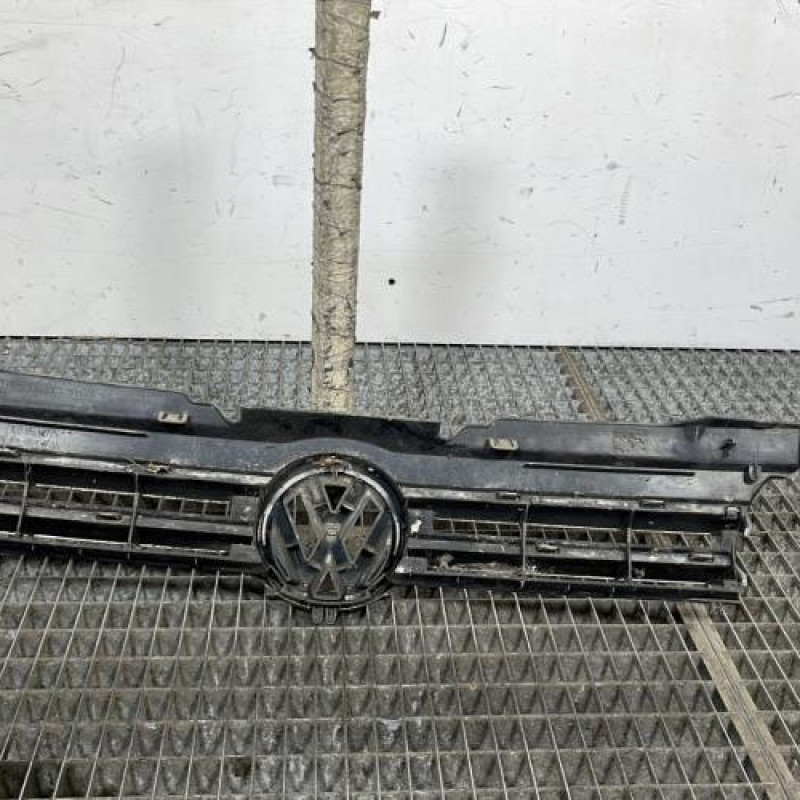 Calandre VOLKSWAGEN GOLF 4 Photo n°4