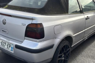 Calandre VOLKSWAGEN GOLF 4