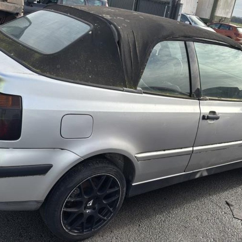 Calandre VOLKSWAGEN GOLF 4 Photo n°10