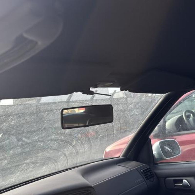 Calandre VOLKSWAGEN GOLF 4 Photo n°16