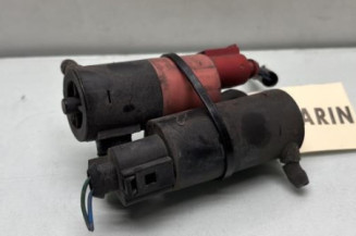 Pompe lave glace avant TOYOTA YARIS 2 Photo n°1