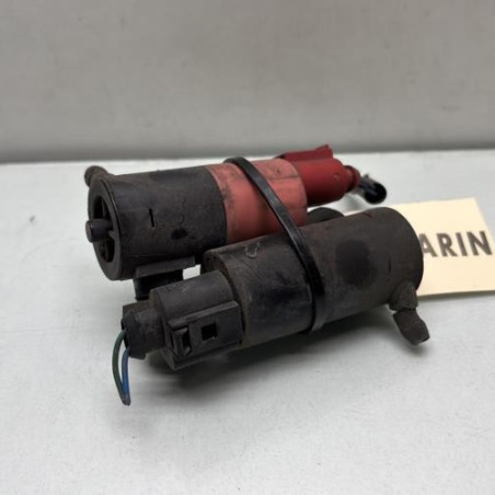 Pompe lave glace avant TOYOTA YARIS 2 Photo n°1