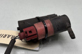 Pompe lave glace avant TOYOTA YARIS 2