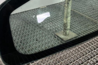 Custode arriere droit RENAULT CLIO 3