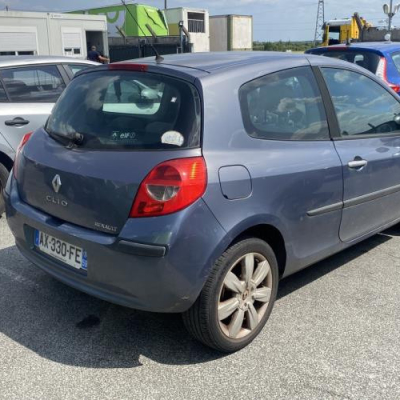 Custode arriere droit RENAULT CLIO 3 Photo n°7