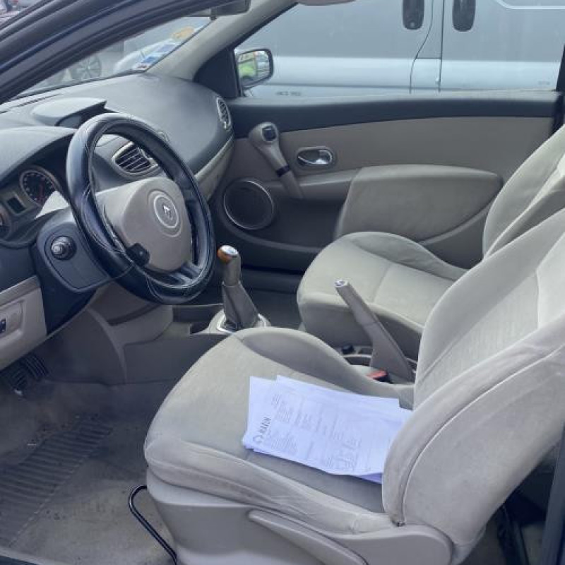 Custode arriere gauche RENAULT CLIO 3 Photo n°12