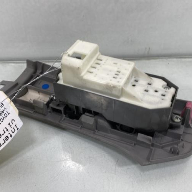 Interrupteur de leve vitre avant gauche TOYOTA YARIS 2 Photo n°2