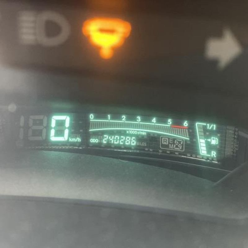 Poignee interieur arriere droit TOYOTA YARIS 2 Photo n°14