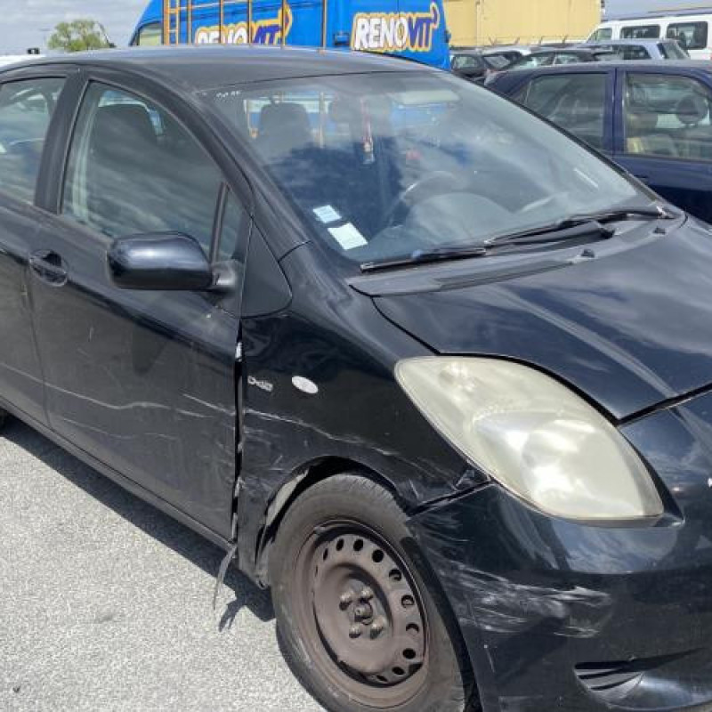 Poignee interieur arriere droit TOYOTA YARIS 2 Photo n°16