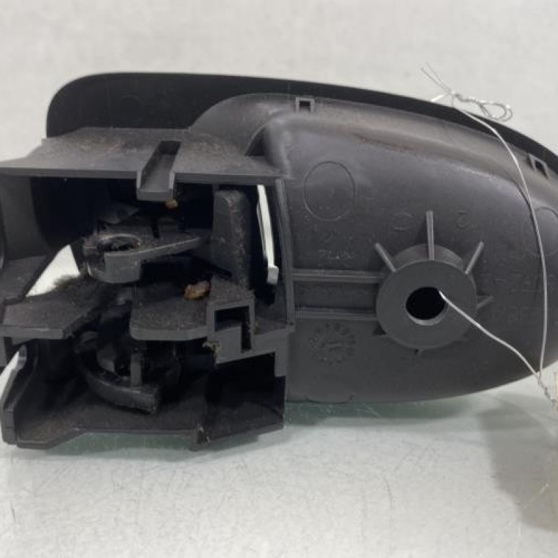 Poignee interieur avant droit TOYOTA YARIS 2 Photo n°2