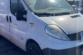 Poignee porte avant droit RENAULT TRAFIC 2