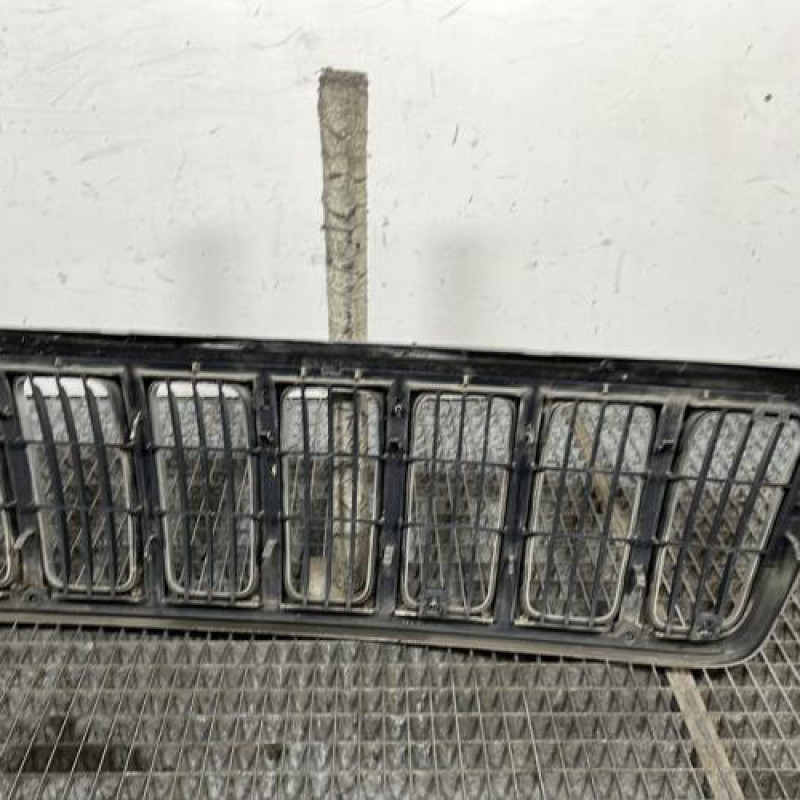 Calandre JEEP GRAND CHEROKEE 1 Photo n°4