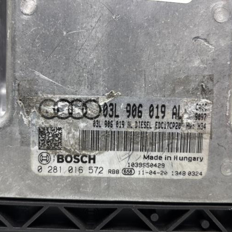 Calculateur moteur AUDI A4 3 Photo n°2