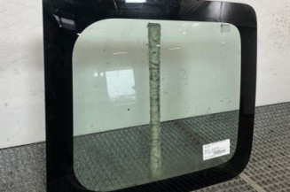 Vitre porte coffre droit RENAULT TRAFIC 2