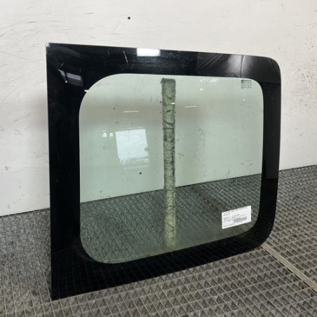 Vitre porte coffre droit RENAULT TRAFIC 2