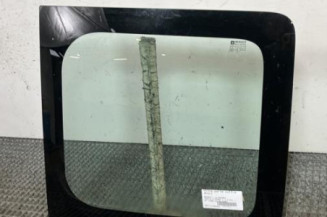 Vitre porte coffre droit RENAULT TRAFIC 2