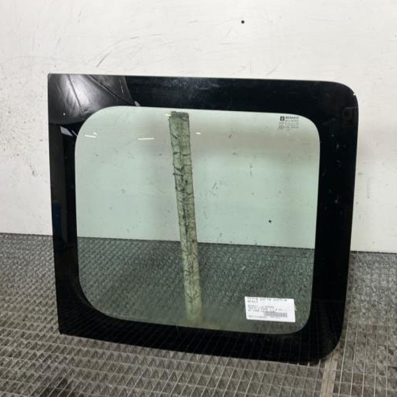 Vitre porte coffre droit RENAULT TRAFIC 2 Photo n°3
