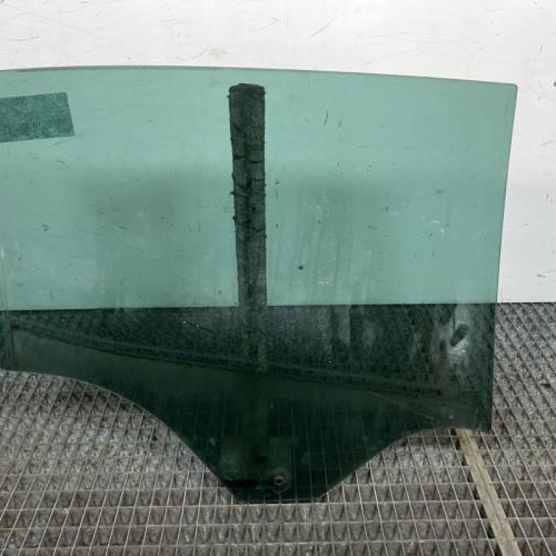 Vitre arriere gauche RENAULT MEGANE 4 Photo n°4