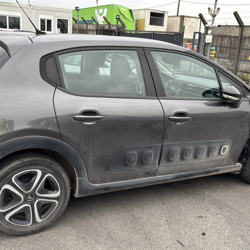 CITROEN C3 3 PHASE 1 1.2 VTI - 12V Photo n°7