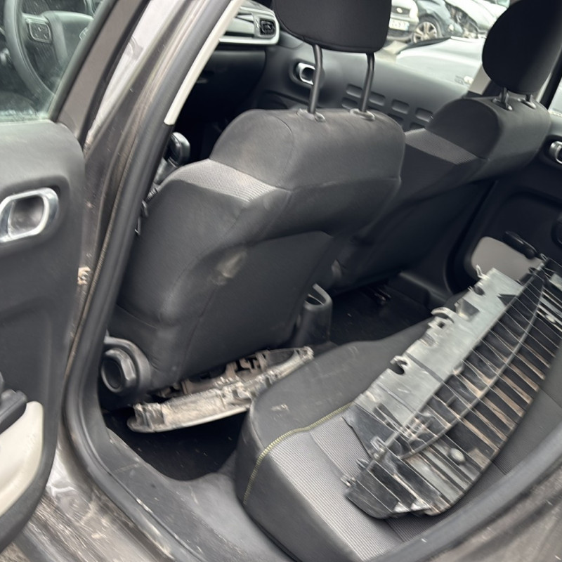 CITROEN C3 3 PHASE 1 1.2 VTI - 12V Photo n°10