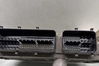 Calculateur moteur TOYOTA YARIS 2