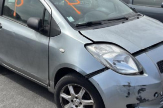 Calculateur moteur TOYOTA YARIS 2