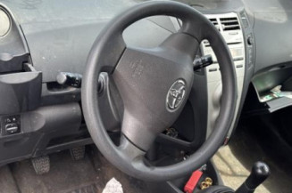 Calculateur moteur TOYOTA YARIS 2