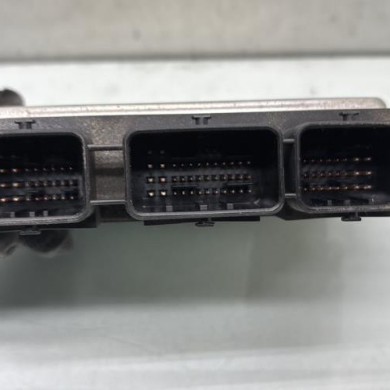 Calculateur moteur CITROEN C4 GRAND PICASSO 1 Photo n°5