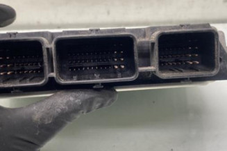 Calculateur moteur PEUGEOT 206