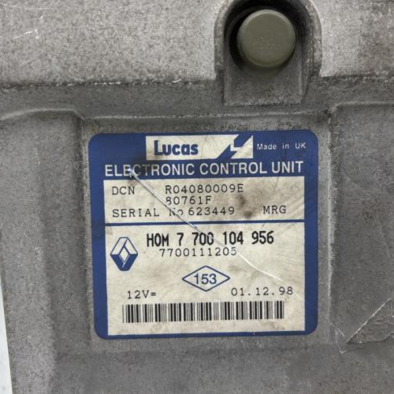 Calculateur moteur RENAULT CLIO 2 Photo n°2