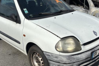 Calculateur moteur RENAULT CLIO 2