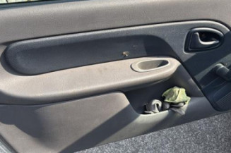 Calculateur moteur RENAULT CLIO 2