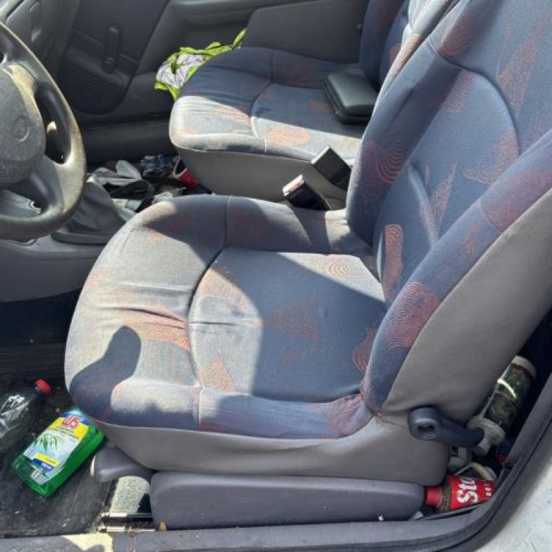 Calculateur moteur RENAULT CLIO 2 Photo n°13