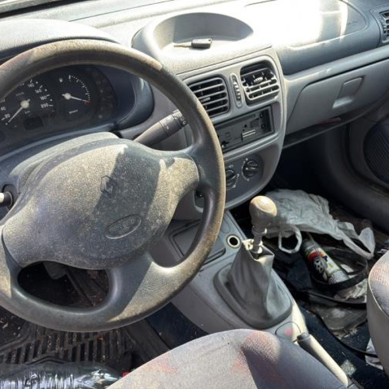 Calculateur moteur RENAULT CLIO 2 Photo n°15