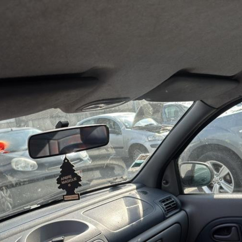 Calculateur moteur RENAULT CLIO 2 Photo n°16