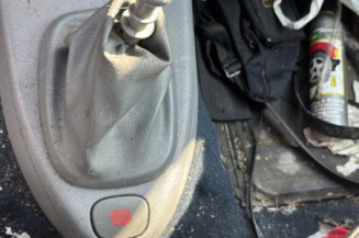 Calculateur moteur RENAULT CLIO 2