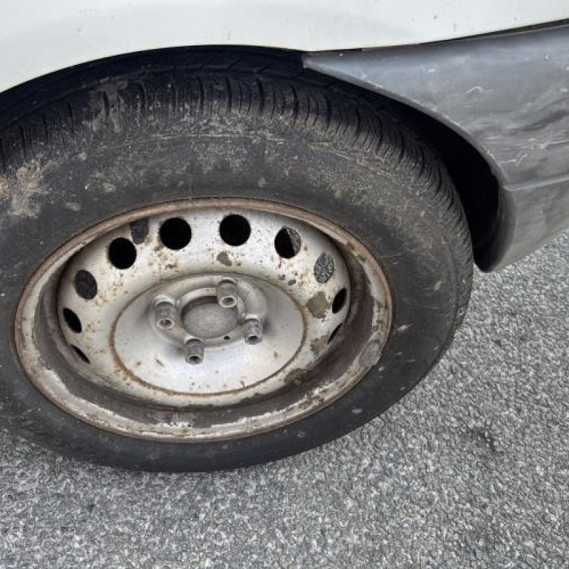 Calculateur moteur RENAULT CLIO 2 Photo n°20