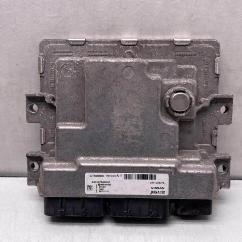 Calculateur moteur RENAULT MASTER 3 Photo n°1