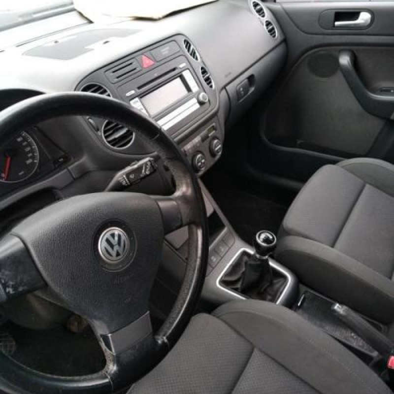 Calculateur moteur VOLKSWAGEN GOLF PLUS Photo n°8