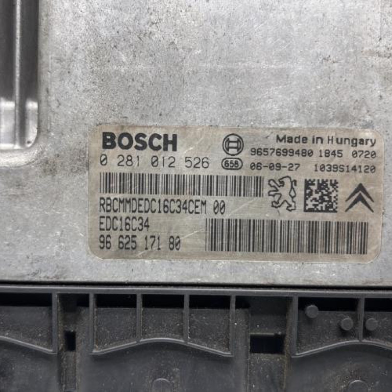 Calculateur moteur PEUGEOT 207 Photo n°2