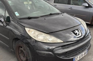Calculateur moteur PEUGEOT 207