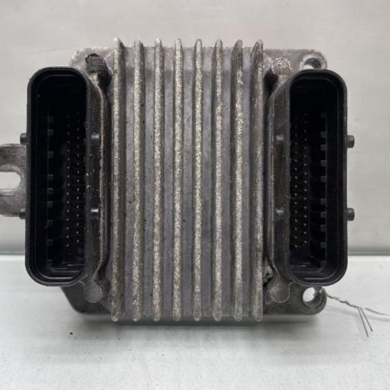 Calculateur moteur OPEL ASTRA G Photo n°1