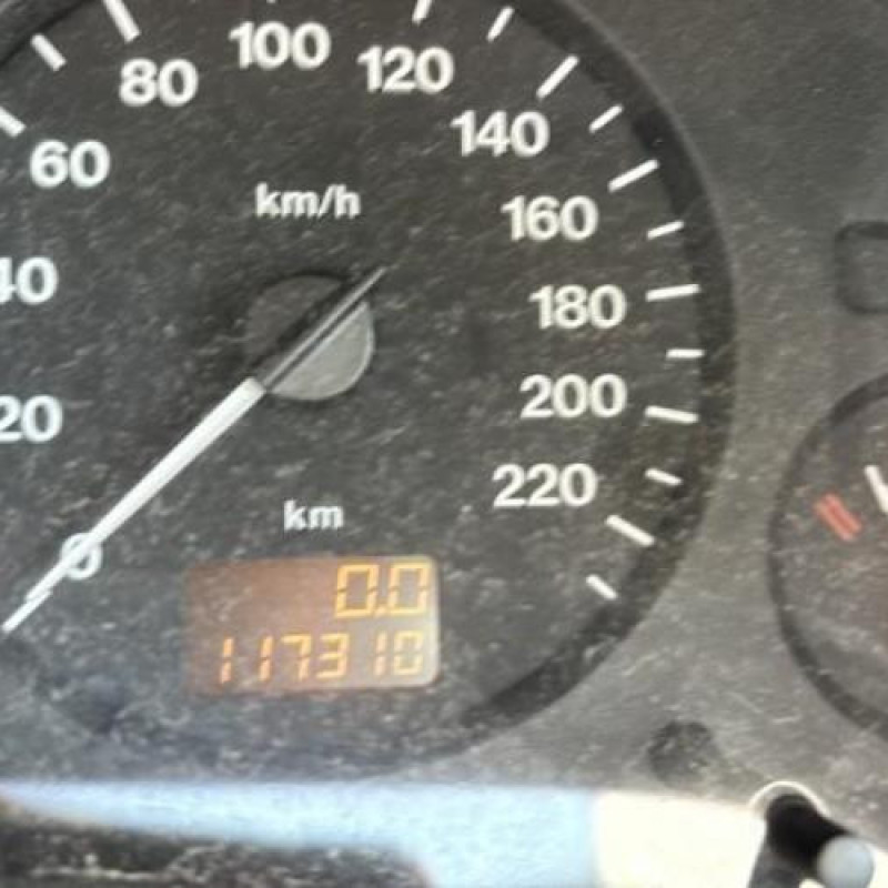 Calculateur moteur OPEL ASTRA G Photo n°18