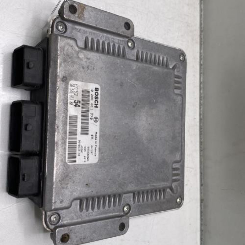 Calculateur moteur CITROEN C8 Photo n°1