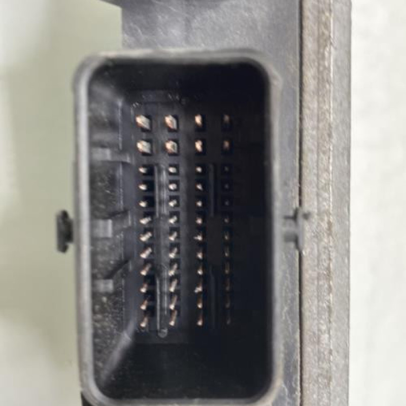 Calculateur moteur CITROEN C8 Photo n°3