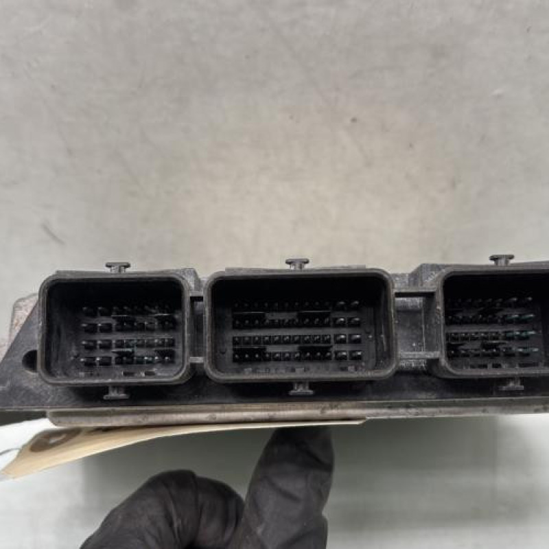 Calculateur moteur PEUGEOT EXPERT 3 Photo n°2