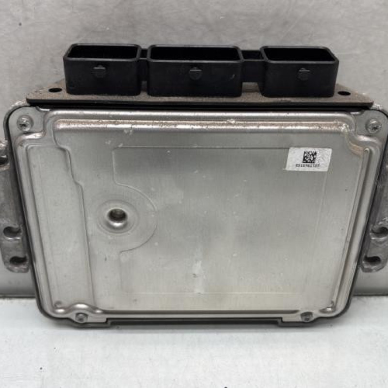 Calculateur moteur PEUGEOT 207 Photo n°4