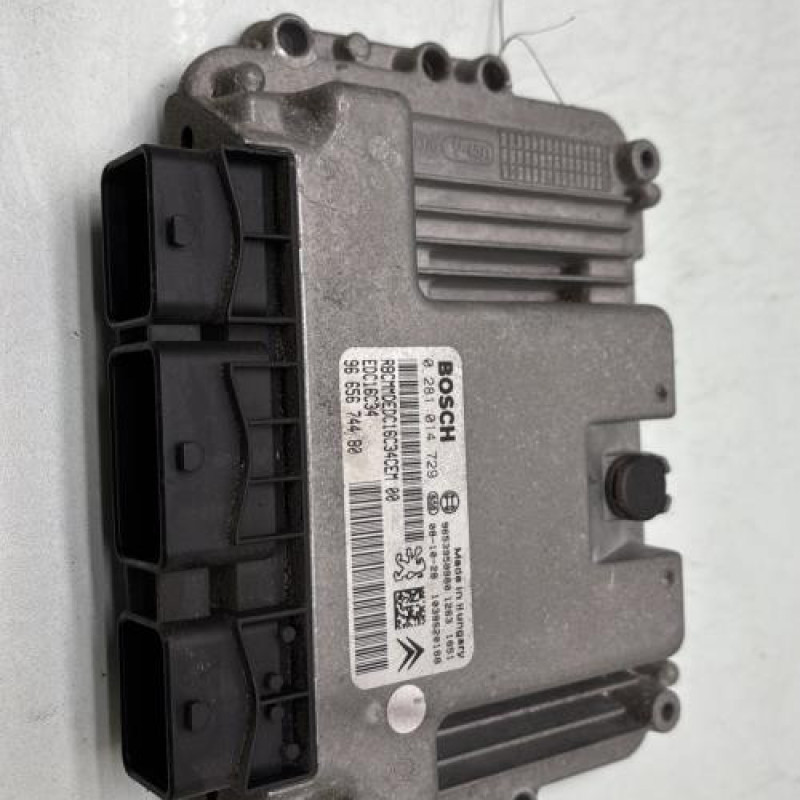 Calculateur moteur CITROEN C4 PICASSO 1 Photo n°2