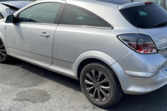 Calculateur moteur OPEL ASTRA H